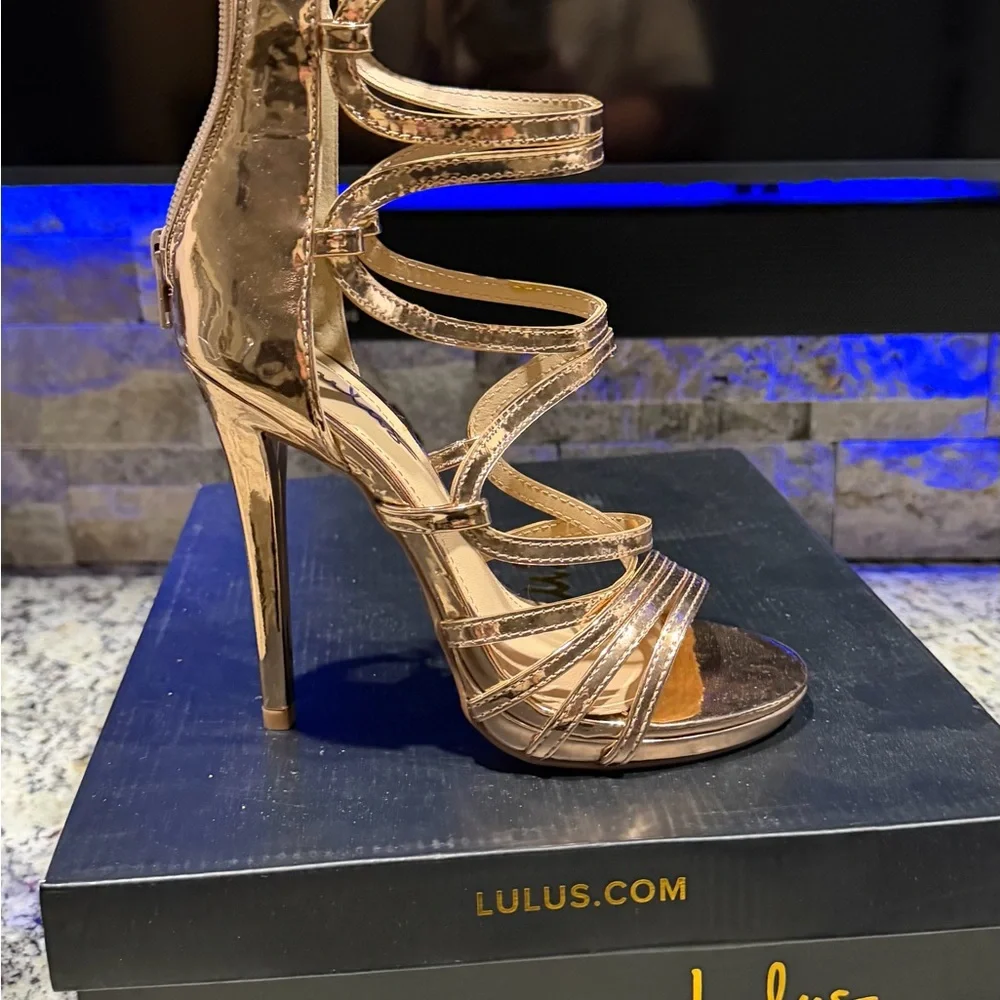Lulu's Rose Gold Heels excellent condition to New - Picture 1 of 5